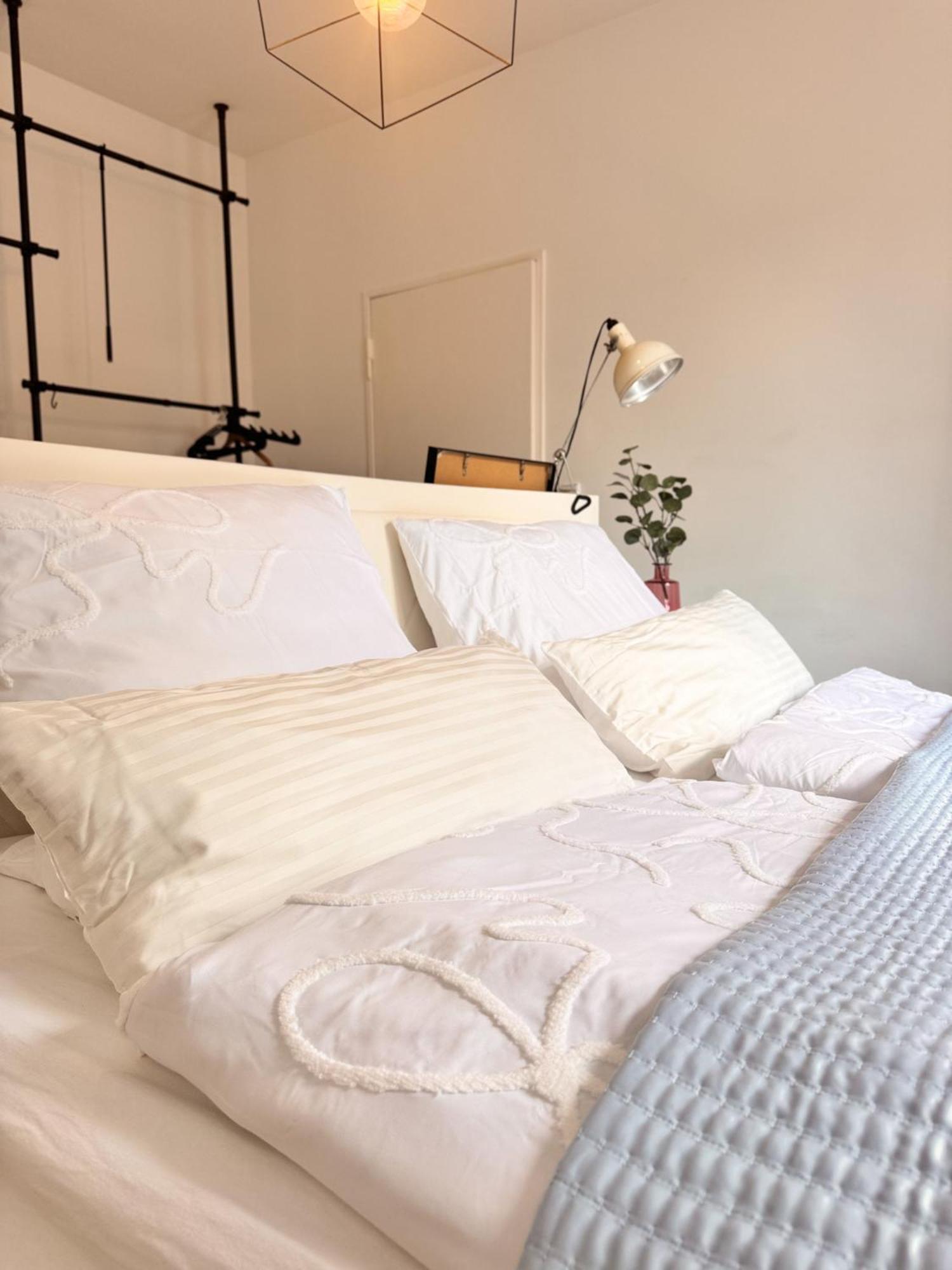 01 Bedroom In Mitte-Up To 5 People-Private Free Parking Berlin Exterior photo